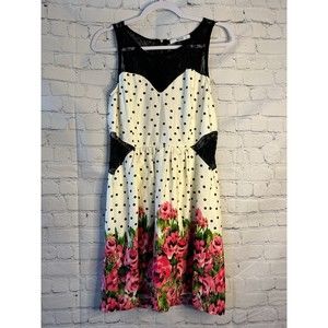 Women's MOD Floral Midi Sleeveles Dress w/ Lace on the Back & Sides. SZ M. NWOT.